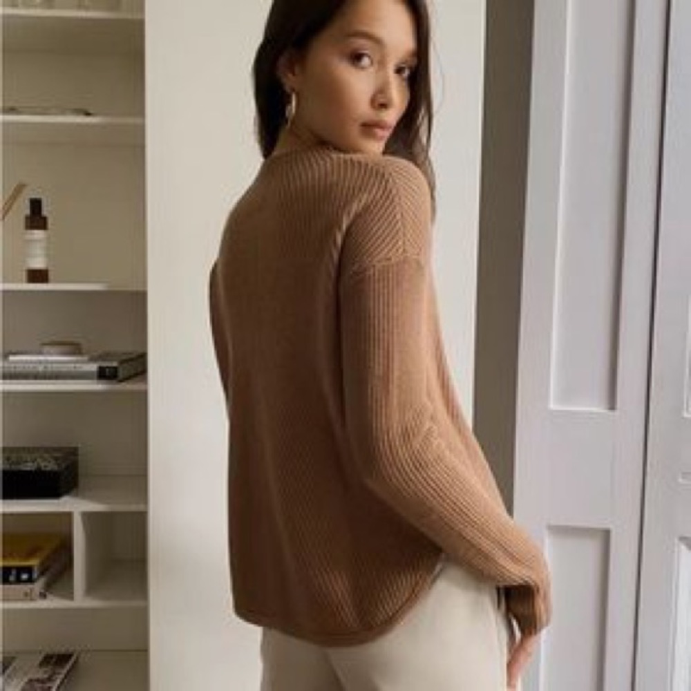 Babaton mustard colored sweater - s